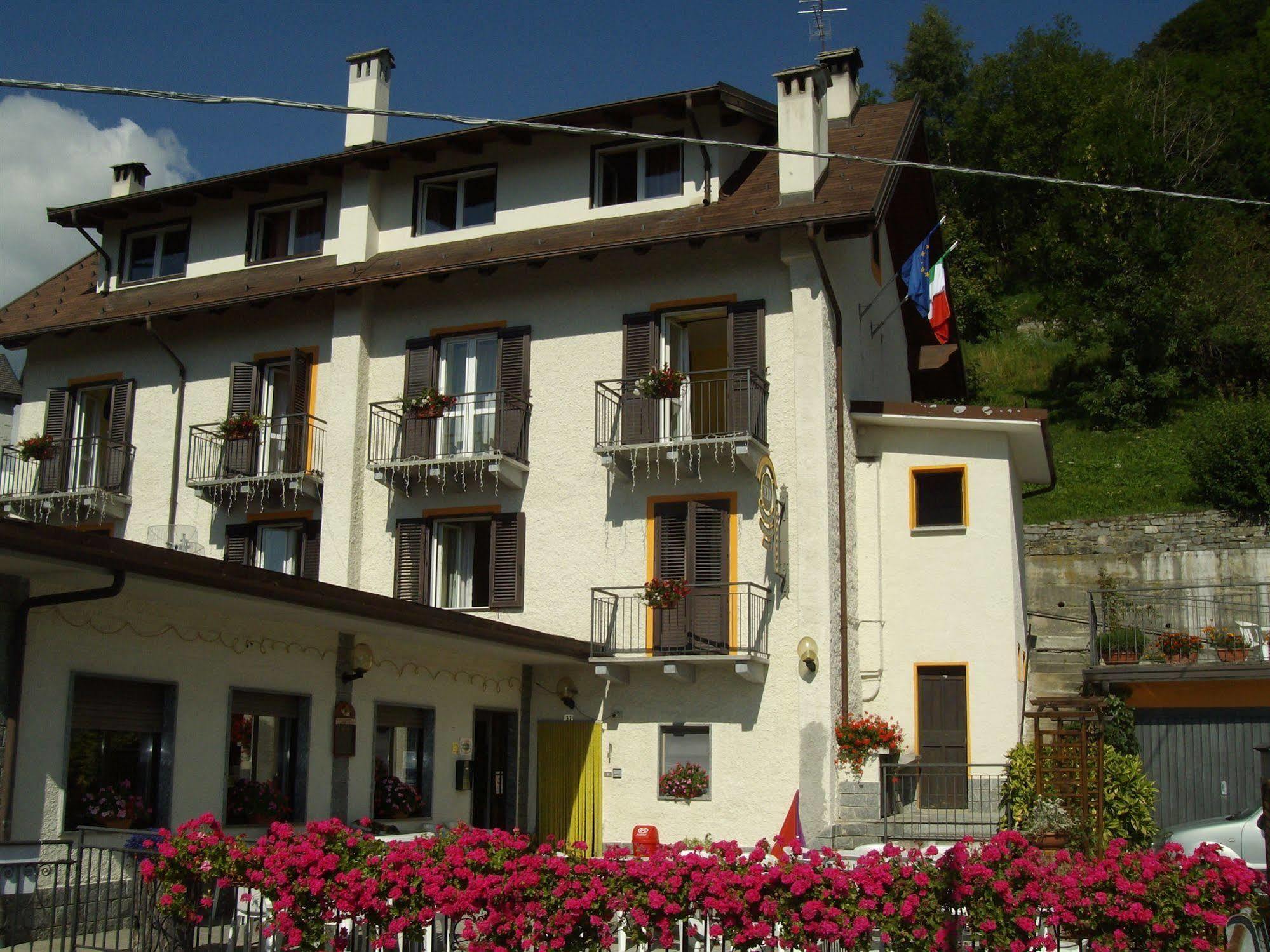 Hotel Da Cecilia Bognanco Exterior foto